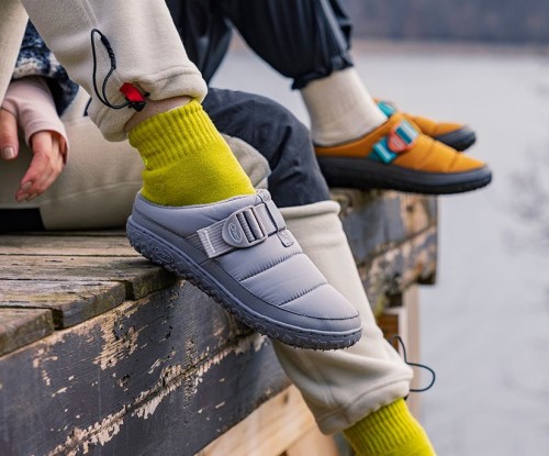 Aschgrauer Chacos Ramble Puff Clog Für Damen